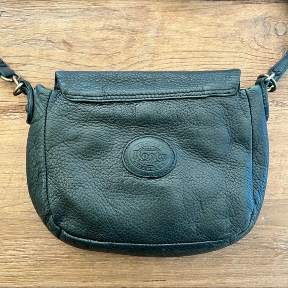 VINTAGE • ROOTS • Black Leather Crossbody Purse - Picture 4 of 8